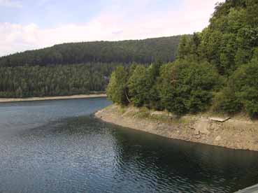 Blick auf die Talsperre